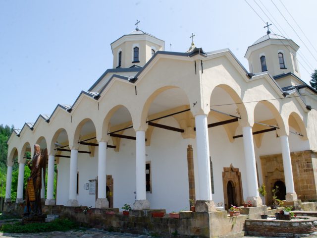 Лопушански манастир